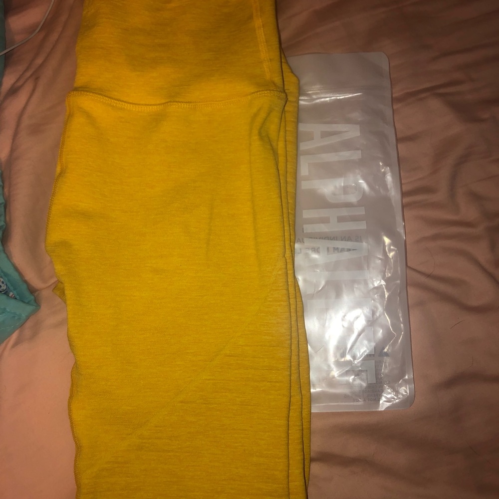 Alphalete revival leggings small